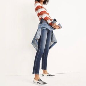 Madewell Slim Straight Jeans in Hammond Wash